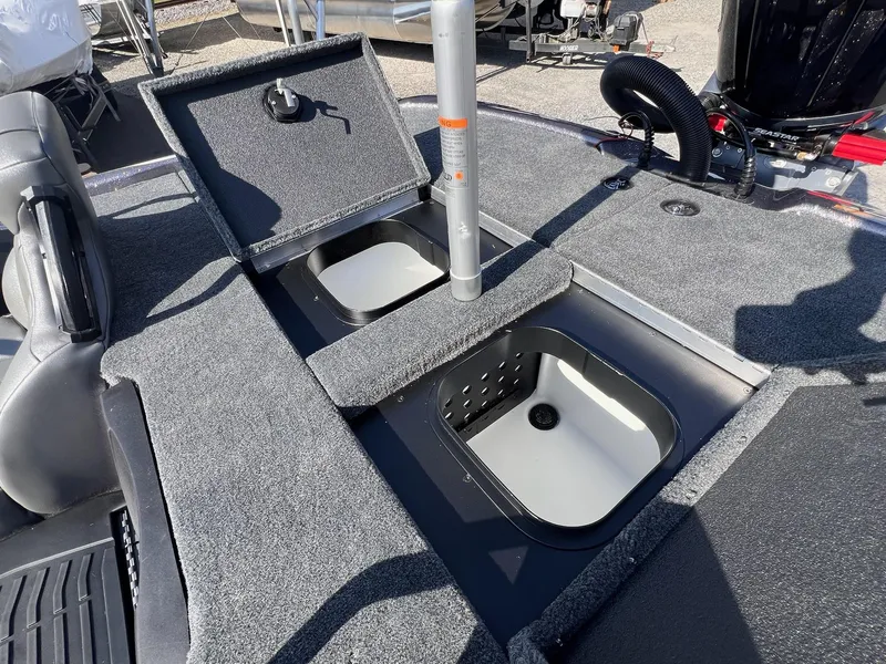 Slide: The Image of Skeeter ZXR 20 SE 2025 - 4