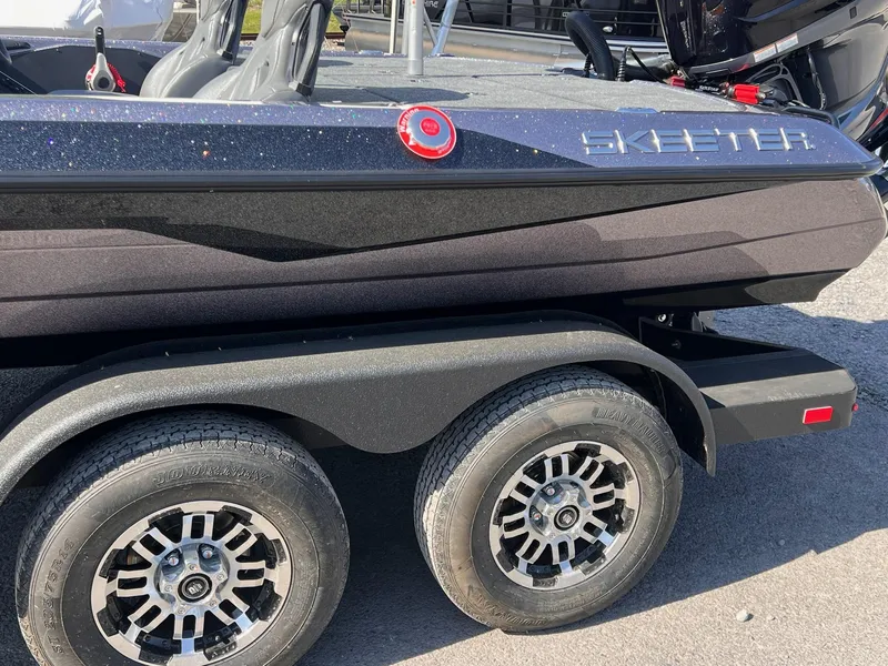 Slide: The Image of Skeeter ZXR 20 SE 2025 - 40