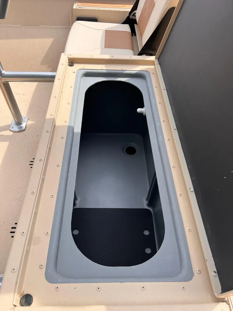 Slide: The Image of G3 Bay 19 GX 2025 - 3