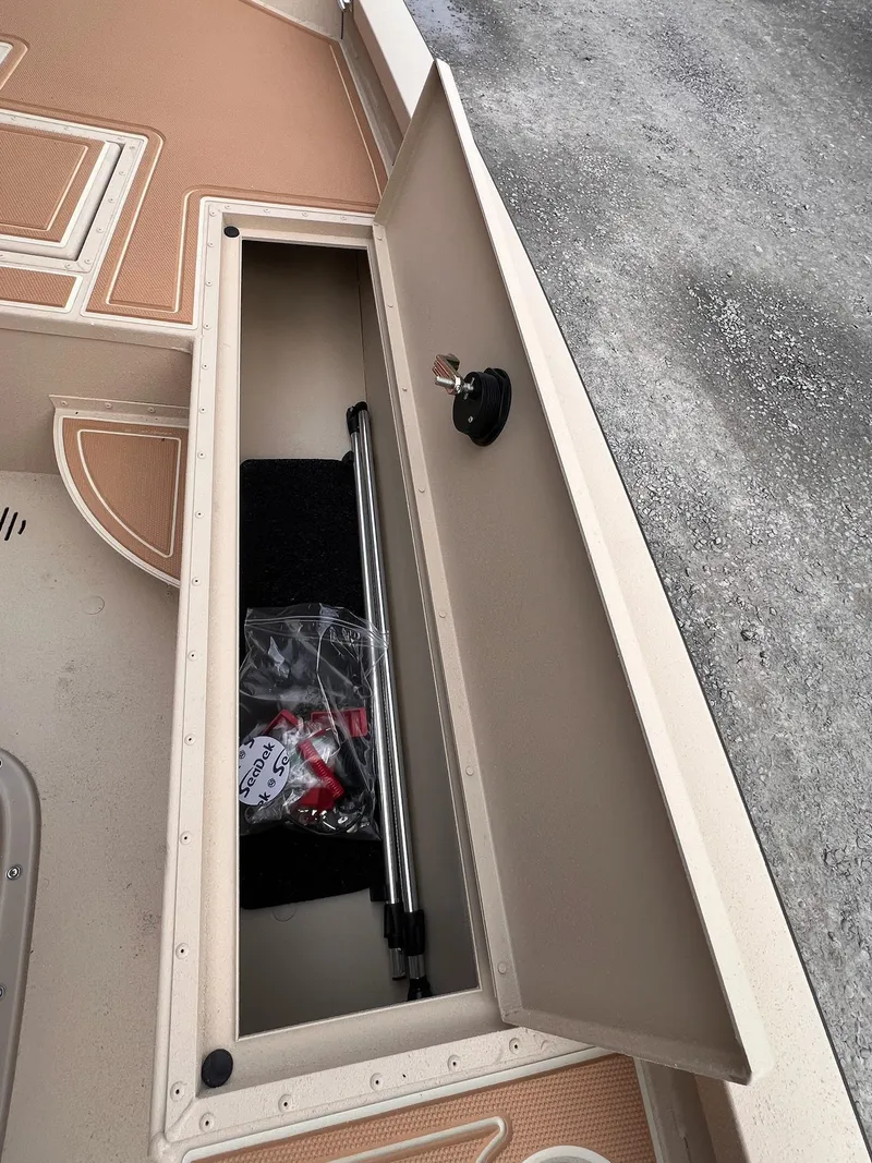 Slide: The Image of G3 Bay 19 GX 2025 - 32