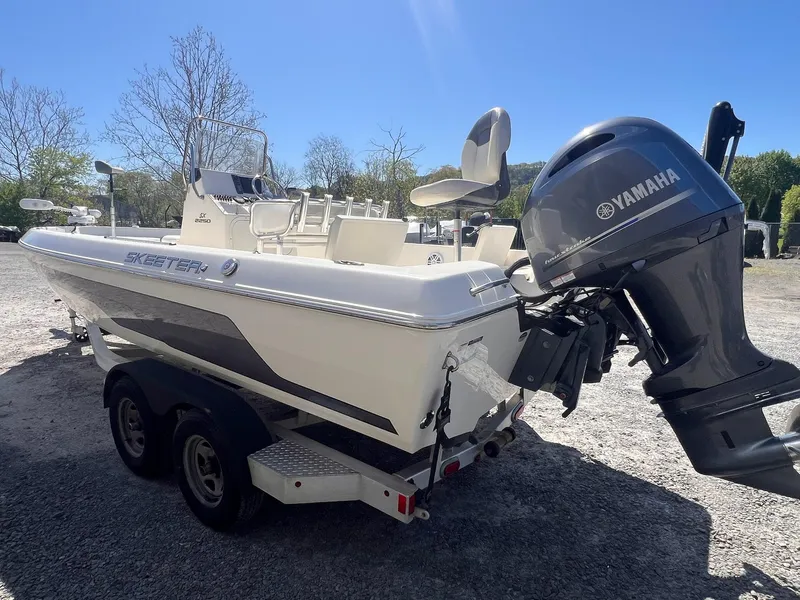 Slide: The Image of Skeeter SX 2250 2014 - 11