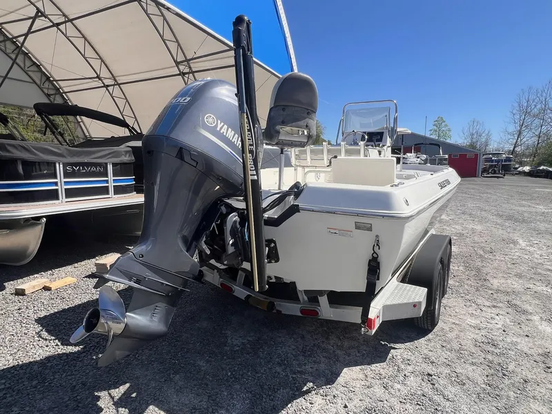 Slide: The Image of Skeeter SX 2250 2014 - 15