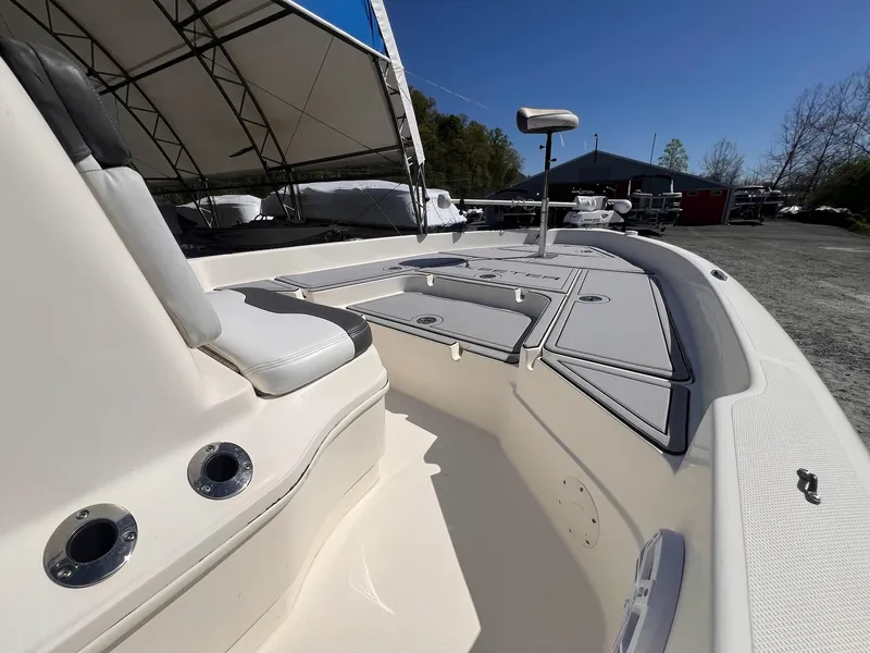 Slide: The Image of Skeeter SX 2250 2014 - 24