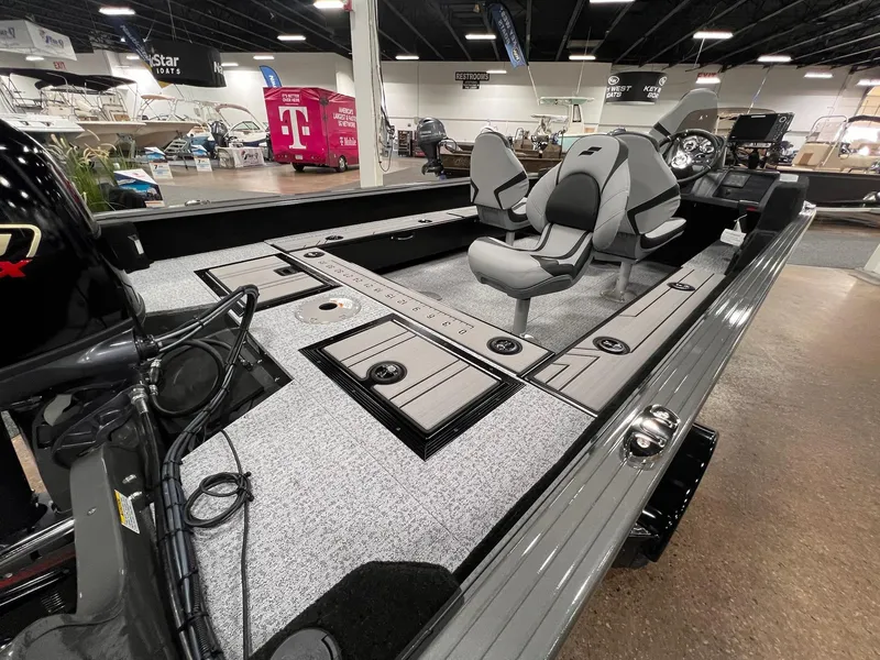 Slide: The Image of Starcraft Storm 176 SC Pro SE 2025 - 18