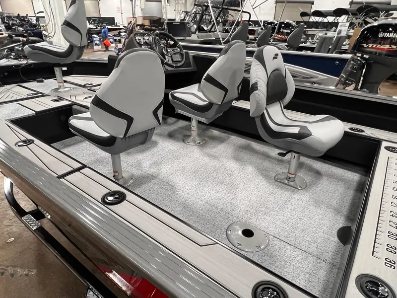 Slide: The Image of Starcraft Storm 176 SC Pro SE 2025 - 20