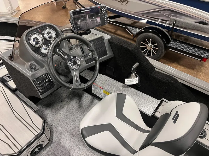 Slide: The Image of Starcraft Storm 176 SC Pro SE 2025 - 25