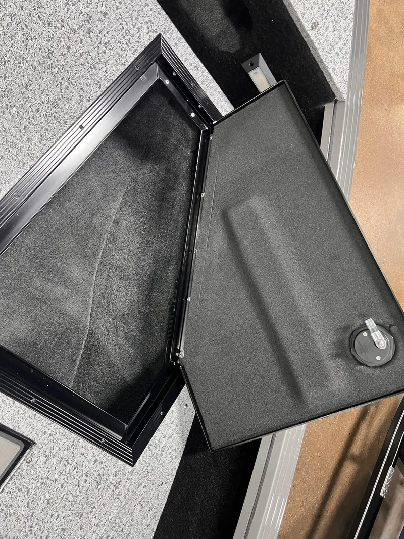 Slide: The Image of Starcraft Storm 176 SC Pro SE 2025 - 6