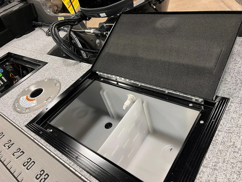 Slide: The Image of Starcraft Storm 176 SC Pro SE 2025 - 8