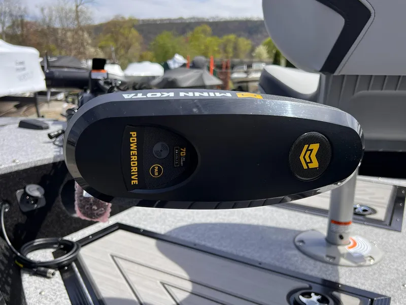 Slide: The Image of Minn Kota PowerDrive motor on 2025 Starcraft Storm 176 DC Pro SE boat deck. - 29