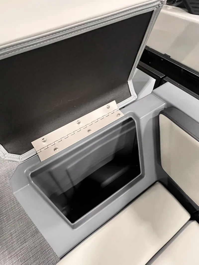 Slide: The Image of Sylvan A22 LZ DH SPORT 2025 - 11