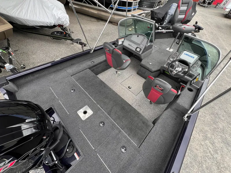 Slide: The Image of 2020 Ranger VS1782 WT boat interior with steering console and seating. - 14