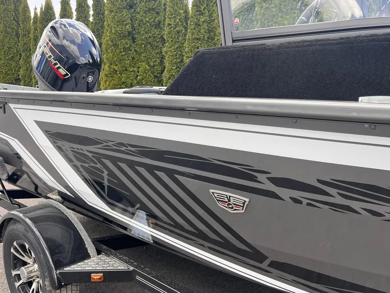 Slide: The Image of Starcraft Storm 176 DC Pro SE 2025 - 3