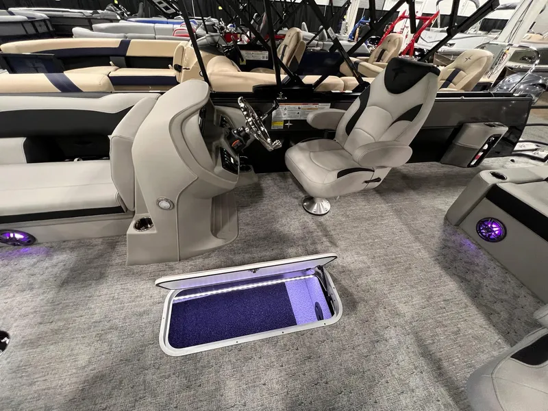 Slide: The Image of Berkshire LE Series 24UL LE 2025 - 15