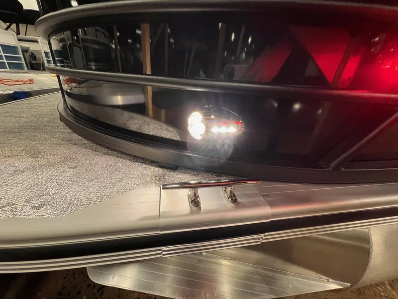 Slide: The Image of Berkshire LE Series 24UL LE 2025 - 19