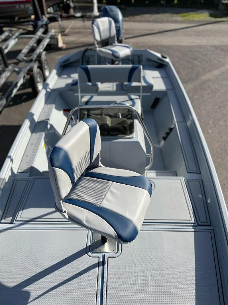 Slide: The Image of G3 17 CCJ DLX 2025 - 25