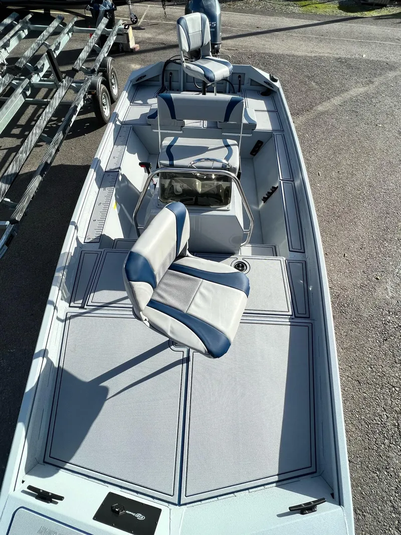 Slide: The Image of G3 17 CCJ DLX 2025 - 26