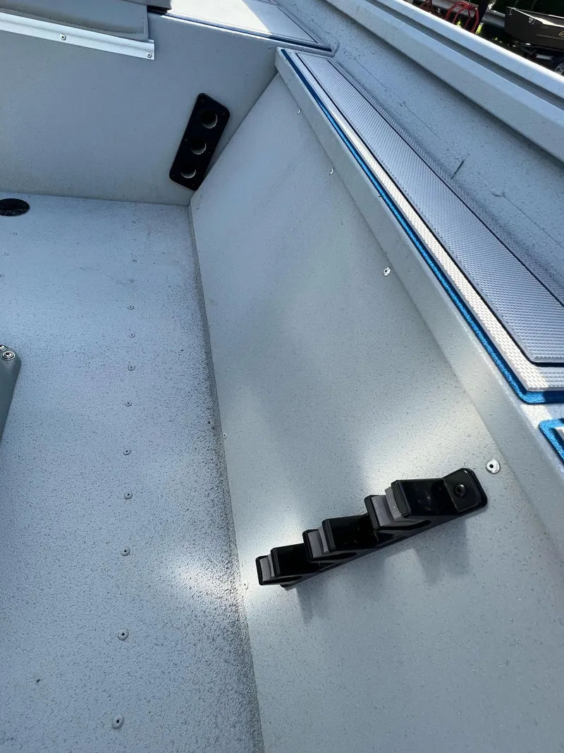 Slide: The Image of G3 17 CCJ DLX 2025 - 33