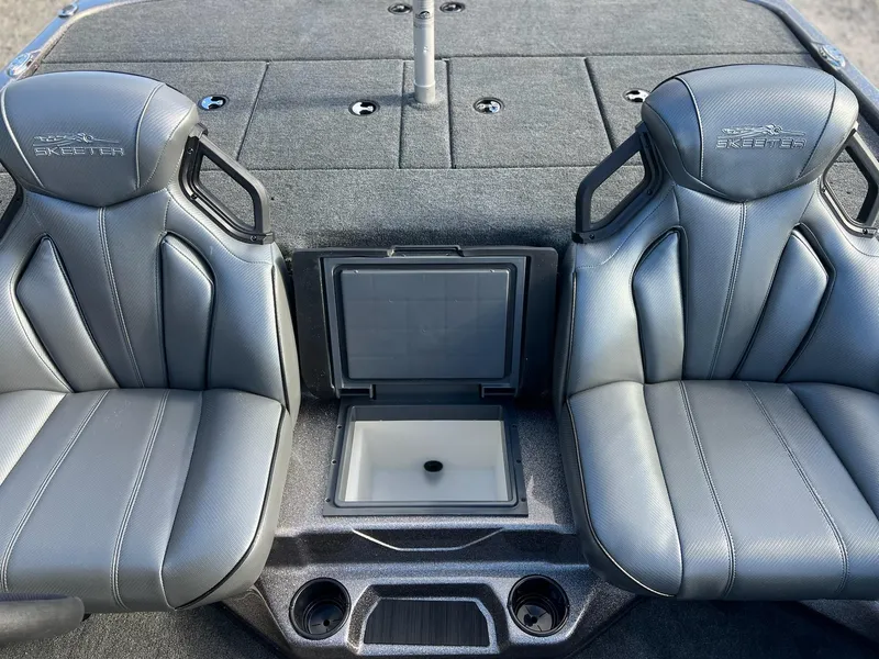 Slide: The Image of Skeeter ZXR20 2025 - 42