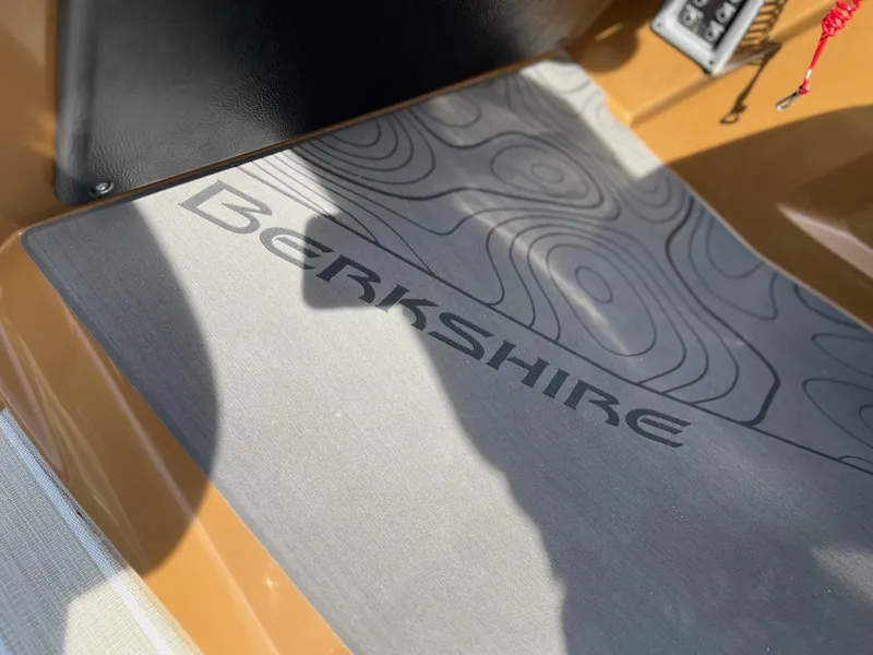 Slide: The Image of Berkshire 25E STS TRITOON 2025 - 11