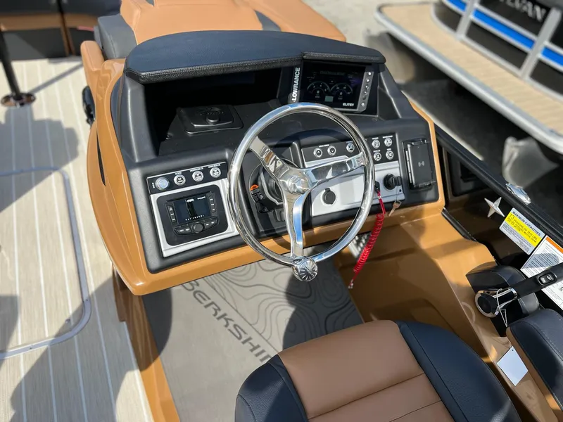 Slide: The Image of Berkshire 25E STS TRITOON 2025 - 29