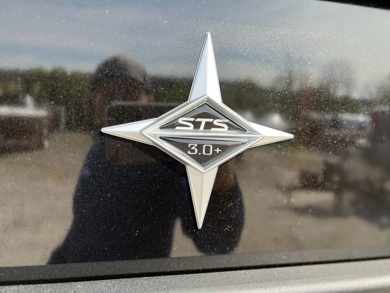 Slide: The Image of Berkshire 25E STS TRITOON 2025 - 37