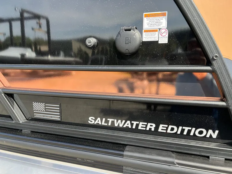 Slide: The Image of Berkshire 25E STS TRITOON 2025 - 4