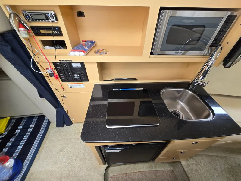 Slide: The Image of Bayliner 255 Cruiser 2012 - 52