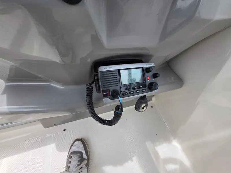 Slide: The Image of Bayliner 255 Cruiser 2012 - 62