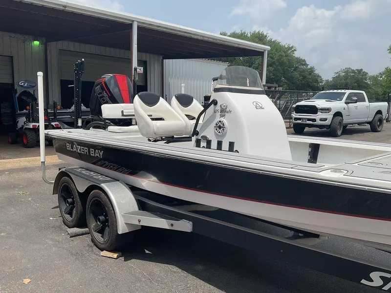 Slide: The Image of Blazer 675 Ultimate Bay 2024 - 19