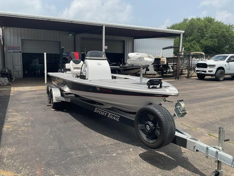 Slide: The Image of Blazer 675 Ultimate Bay 2024 - 20