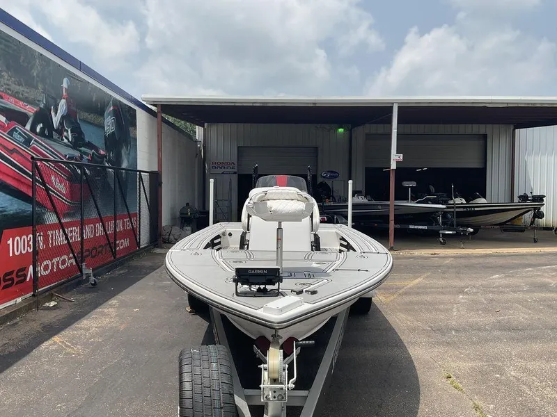 Slide: The Image of Blazer 675 Ultimate Bay 2024 - 21