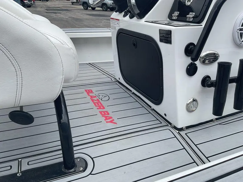 Slide: The Image of Blazer 675 Ultimate Bay 2024 - 23