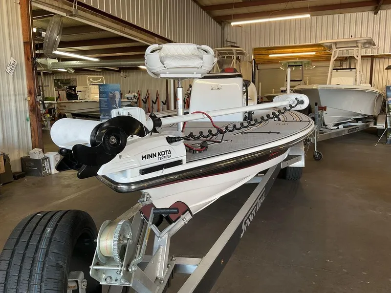 Slide: The Image of Blazer 675 Ultimate Bay 2024 - 28