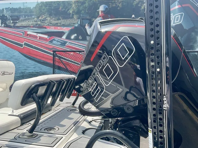 Slide: The Image of Blazer 675 Ultimate Bay 2024 - 4