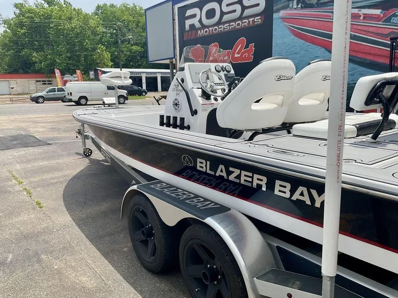 Slide: The Image of Blazer 675 Ultimate Bay 2024 - 5