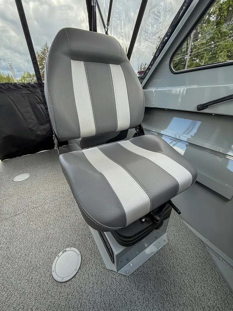 Slide: The Image of Hewescraft 200 ProV ET 2025 - 13