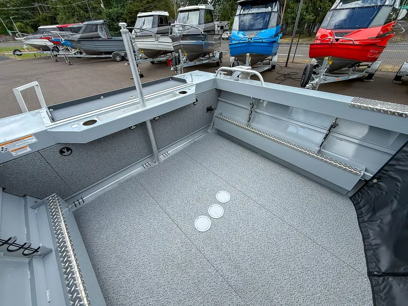 Slide: The Image of Hewescraft 200 ProV ET 2025 - 15