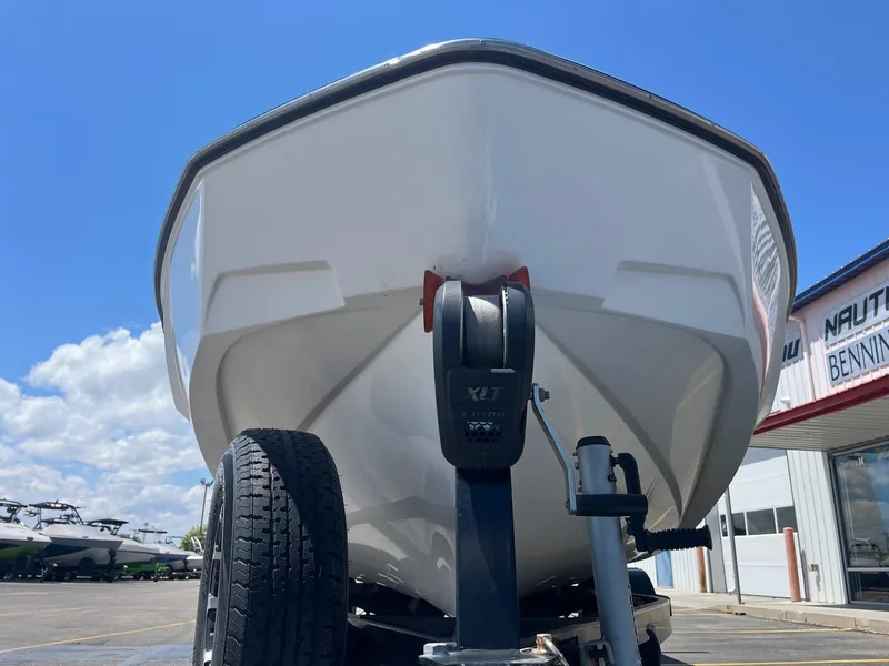 Slide: The Image of Axis T220 2022 - 12