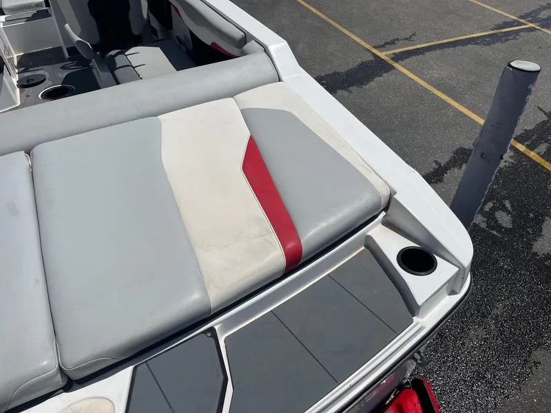 Slide: The Image of Axis T220 2022 - 17