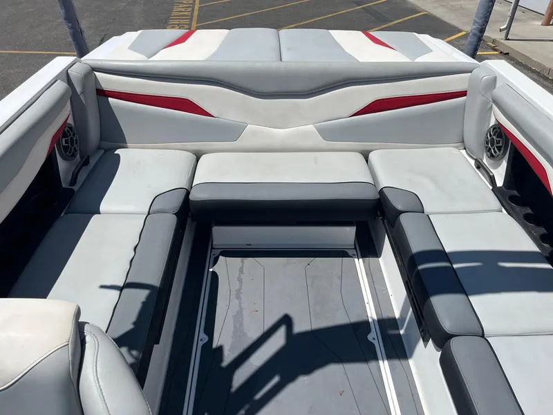 Slide: The Image of Axis T220 2022 - 19