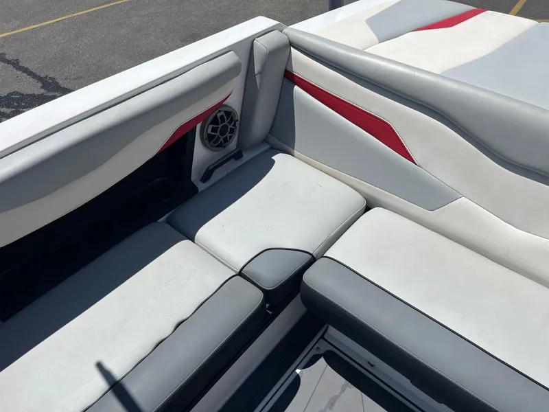 Slide: The Image of Axis T220 2022 - 21