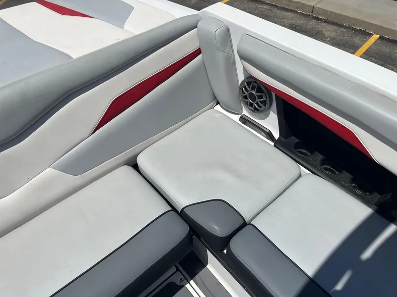 Slide: The Image of Axis T220 2022 - 23