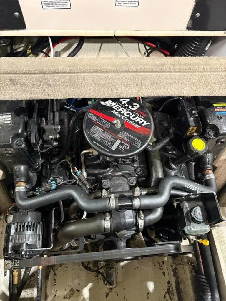 Slide: The Image of Sea Ray 205 Sport 2005 - 10