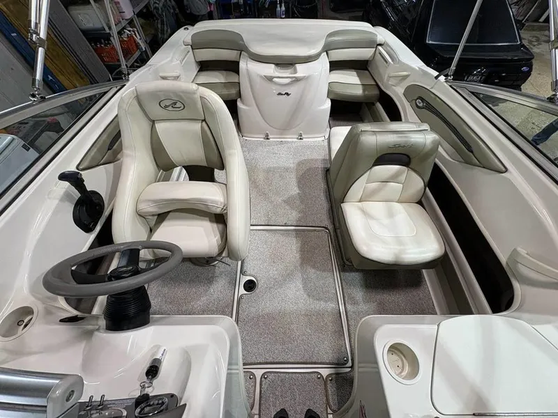 Slide: The Image of Sea Ray 205 Sport 2005 - 6