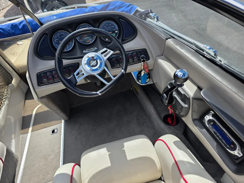 Slide: The Image of Malibu Response LXi 2004 - 15