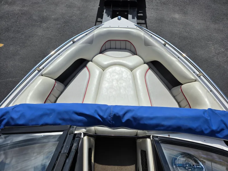 Slide: The Image of Malibu Response LXi 2004 - 16