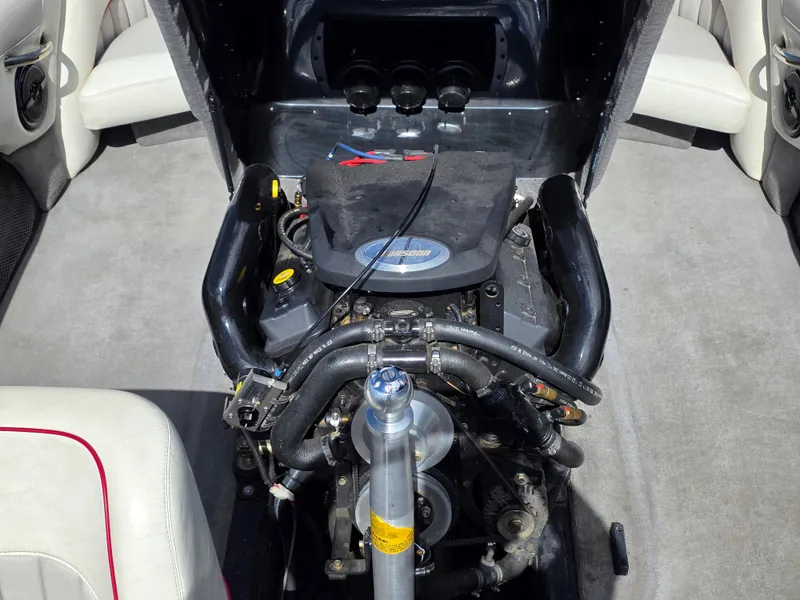 Slide: The Image of Malibu Response LXi 2004 - 18