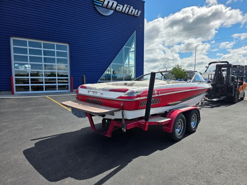 Slide: The Image of Malibu Response LXi 2004 - 9