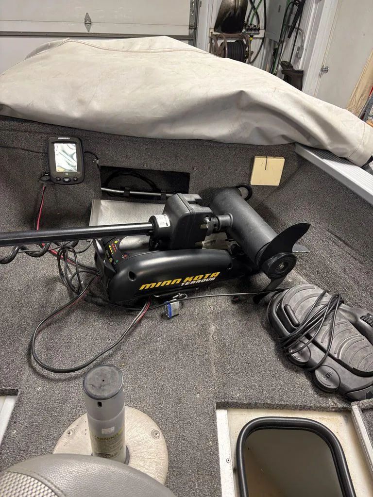 Slide: The Image of Alumacraft Competitor 2011 - 6