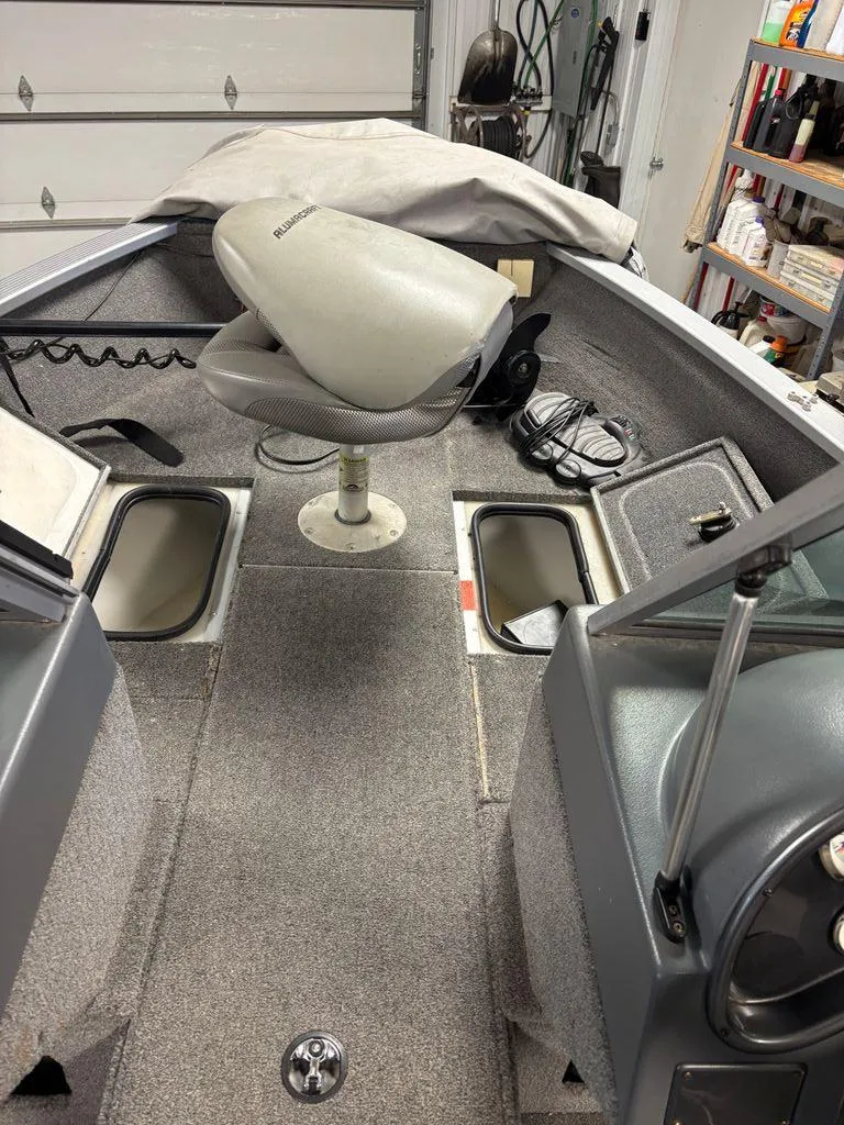 Slide: The Image of Alumacraft Competitor 2011 - 7